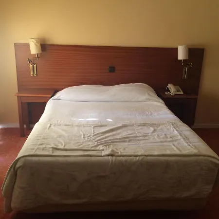 Centro Saldanha Otel 2*